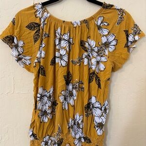 Stitch fix Floral Yellow Top